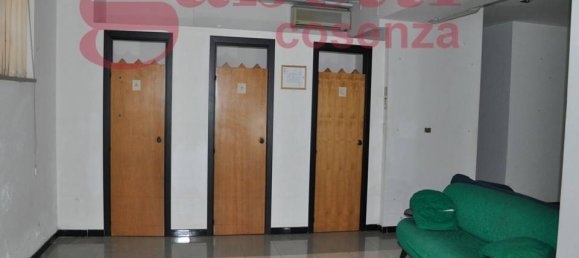 5 rooms Commercial property in Cosenza, Italy No. 41512 7