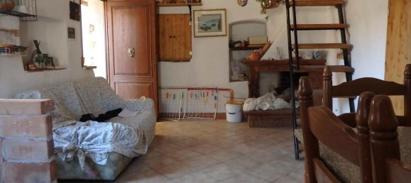 2 rooms Apartment in Ortona dei Marsi, Italy No. 146322 6