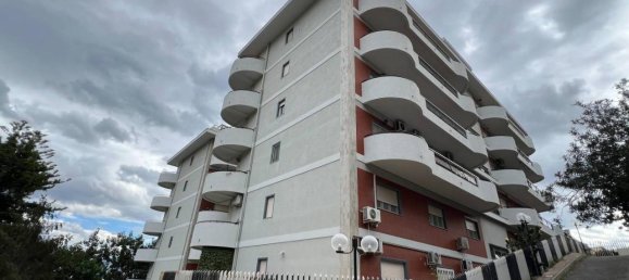 4 rooms Apartment in Messina, Italy No. 83128 9