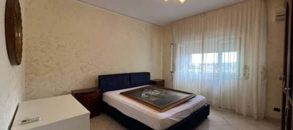 4 rooms Apartment in Messina, Italy No. 83128 33