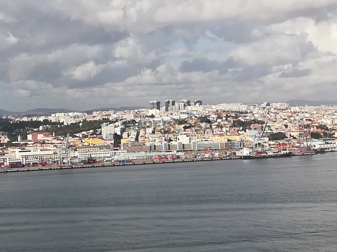 3 Schlafzimmer Wohnung in Almada, Portugal, Nr. 282946