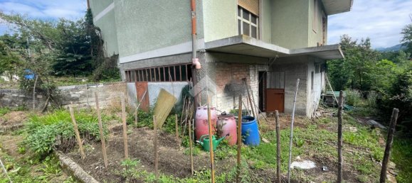 5 rooms House in Gozzano, Italy No. 123918 36