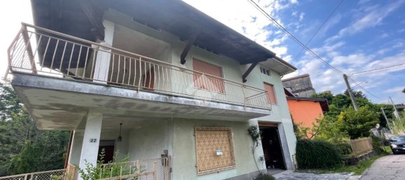 5 rooms House in Gozzano, Italy No. 123918 2