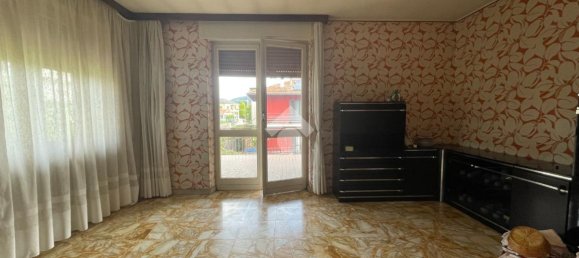 5 rooms House in Gozzano, Italy No. 123918 9