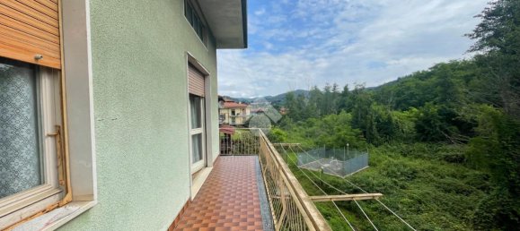 5 rooms House in Gozzano, Italy No. 123918 4