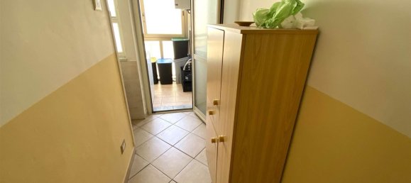 Квартира с 4 комнатами в Катандзаро, Италия № 115911 15