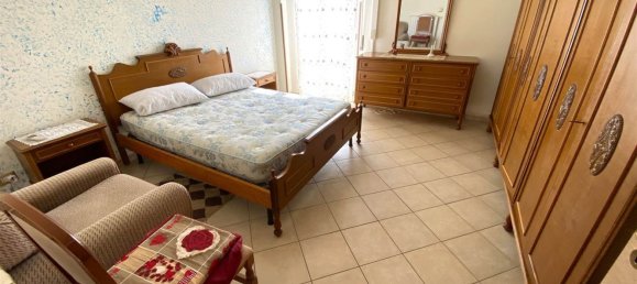 Квартира с 4 комнатами в Катандзаро, Италия № 115911 11