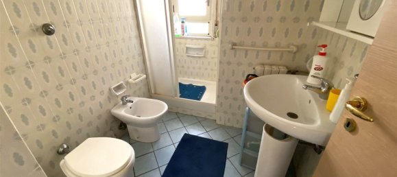 Квартира с 4 комнатами в Катандзаро, Италия № 115911 14