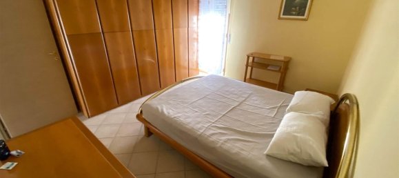 Квартира с 4 комнатами в Катандзаро, Италия № 115911 9