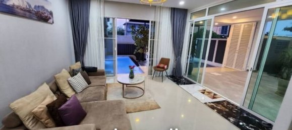 6 bedrooms Commercial property in Pattaya, Thailand No. 17550 3