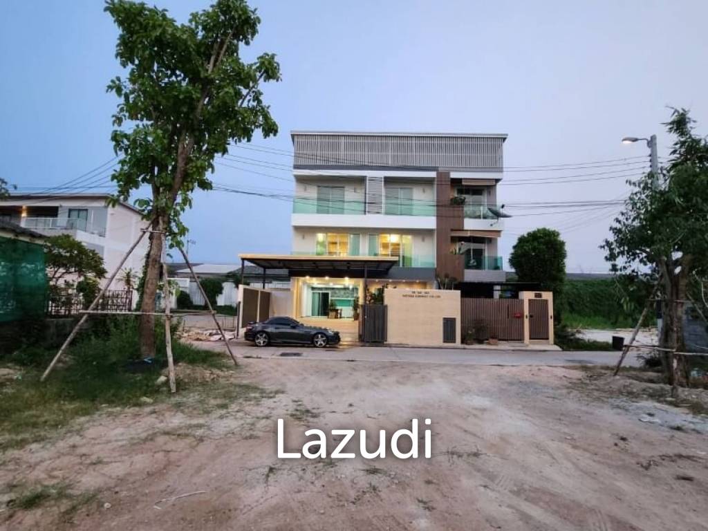 6 bedrooms Commercial property in Pattaya, Thailand No. 17550