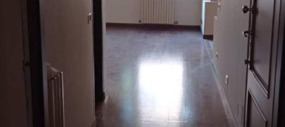 6 rooms Apartment in Padua, Italy No. 20854 7