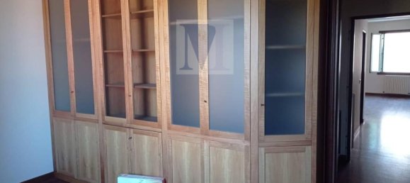 6 rooms Apartment in Padua, Italy No. 20854 12