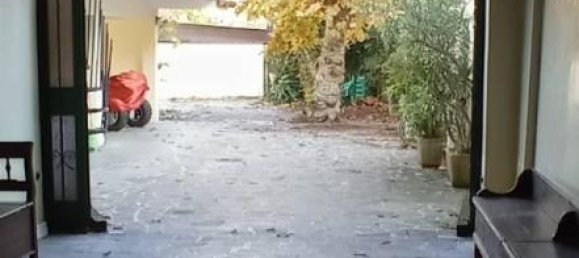 6 rooms Apartment in Padua, Italy No. 20854 9