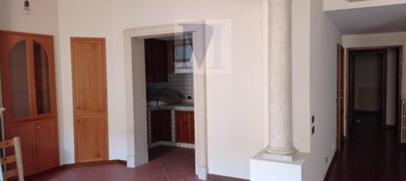 6 rooms Apartment in Padua, Italy No. 20854 18