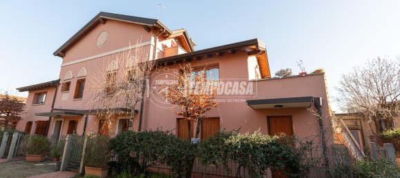 3 rooms Apartment in Brescia, Italy No. 2296 2
