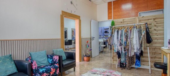 72m² Commercial property in Torrevieja, Spain No. 184644 21