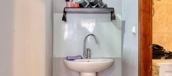 72m² Commercial property in Torrevieja, Spain No. 184644 11