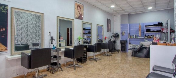 72m² Commercial property in Torrevieja, Spain No. 184644 4