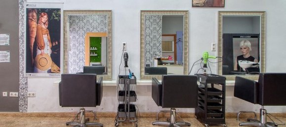 72m² Commercial property in Torrevieja, Spain No. 184644 5