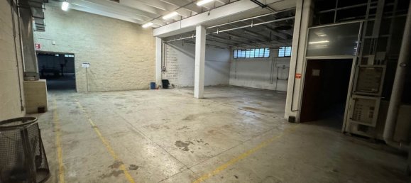 3200m² Warehouse in Segrate, Italy No. 222688 7