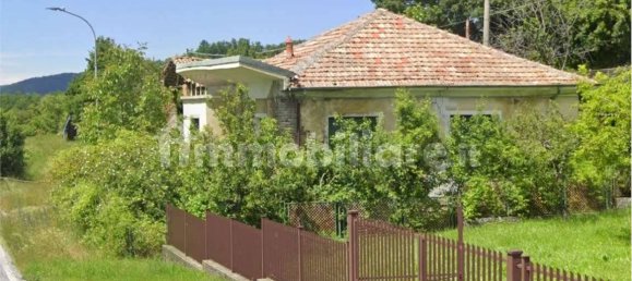 3 bedrooms House in Menconico, Italy No. 272610 2