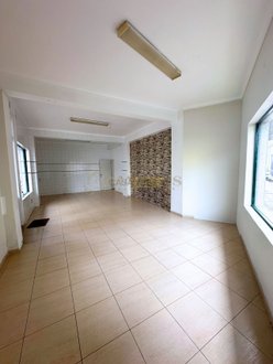 Propriété commerciale à Portimao, Portugal 80m² No. 62794