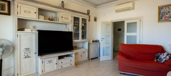 3 bedrooms Apartment in Grosseto, Italy No. 329016 3