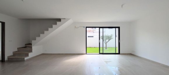 3 bedrooms House in Vias, France No. 286549 5