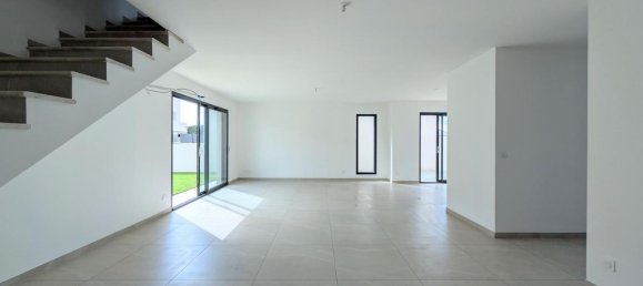 3 bedrooms House in Vias, France No. 286549 6