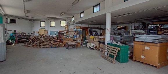 Lagerhaus in Turin, Italy 5000m², Nr. 332614 3