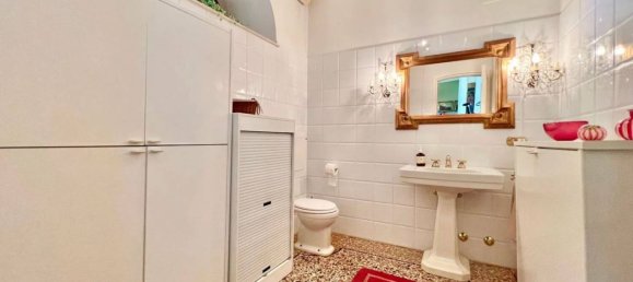 5 rooms Building in Udine, Italy No. 333021 27