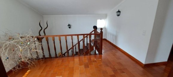 5 bedrooms Villa in Sesimbra, Portugal No. 136276 7
