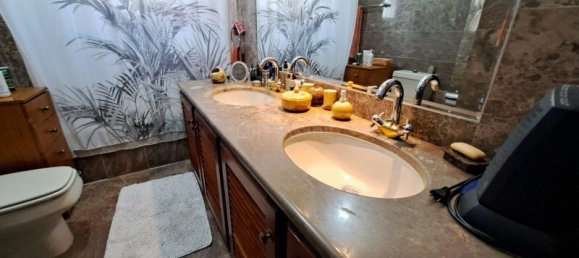 5 bedrooms Villa in Sesimbra, Portugal No. 136276 13