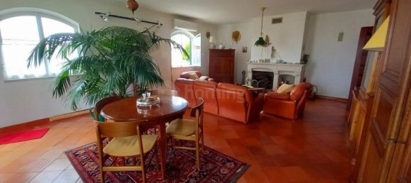 5 bedrooms Villa in Sesimbra, Portugal No. 136276 4