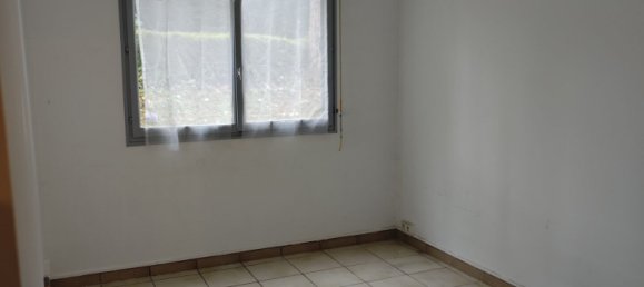 3 Schlafzimmer Wohnung in Grigny, France, Nr. 318185 8