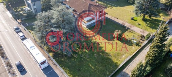 4 Schlafzimmer Villa in Calcinate, Italy, Nr. 84682 2