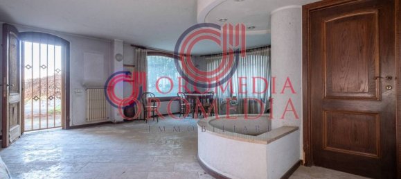 4 Schlafzimmer Villa in Calcinate, Italy, Nr. 84682 16