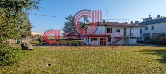 4 Schlafzimmer Villa in Calcinate, Italy, Nr. 84682 11