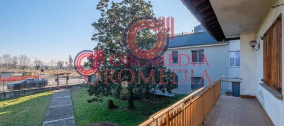 4 Schlafzimmer Villa in Calcinate, Italy, Nr. 84682 9