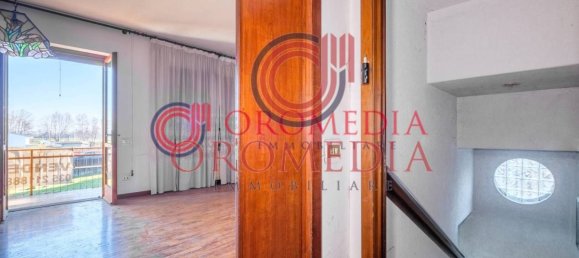 4 Schlafzimmer Villa in Calcinate, Italy, Nr. 84682 12