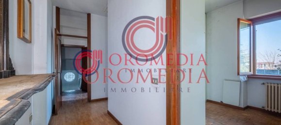 4 Schlafzimmer Villa in Calcinate, Italy, Nr. 84682 23