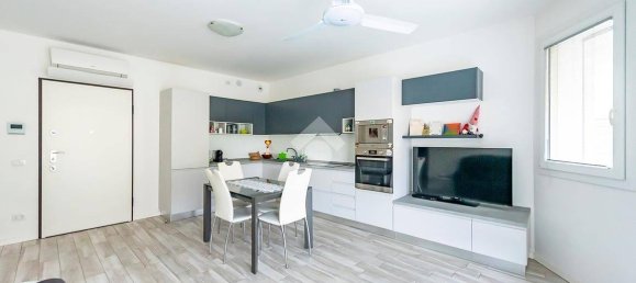 2 chambres Appartement à Lainate, Italy No. 268603 6