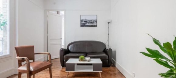 1 bedroom Apartment in Paris, France No. 165171 10
