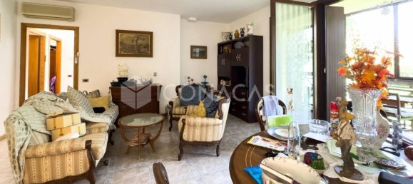 3 bedrooms Apartment in San Donato Milanese, Italy No. 327567 6