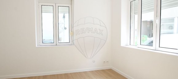 195m² Building in Porto, Portugal No. 100067 16