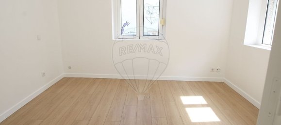 195m² Building in Porto, Portugal No. 100067 17