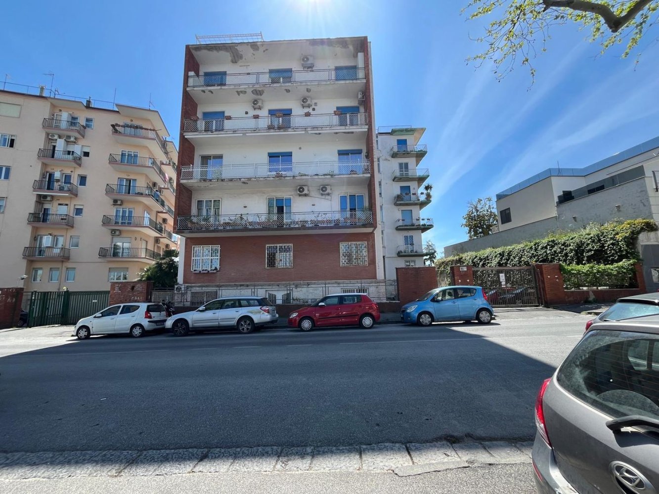 3 bedrooms Apartment in Naples, Italy No. 327450