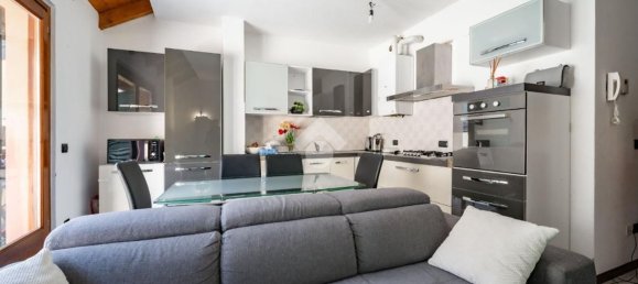 2 rooms Apartment in Valmadrera, Italy No. 286156 8