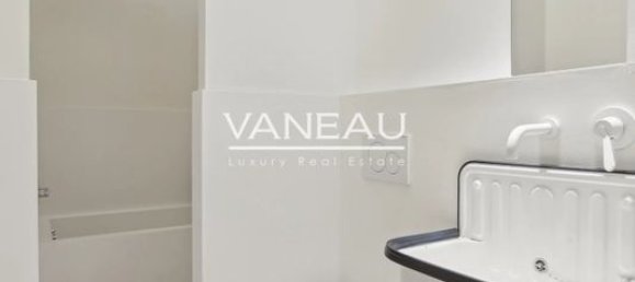 3 bedrooms Duplex in Paris, France No. 146925 12